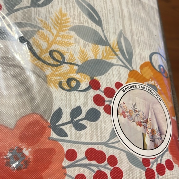 🐣Perfect Harvest Tablecloths Bundle (2) - Picture 3 of 6